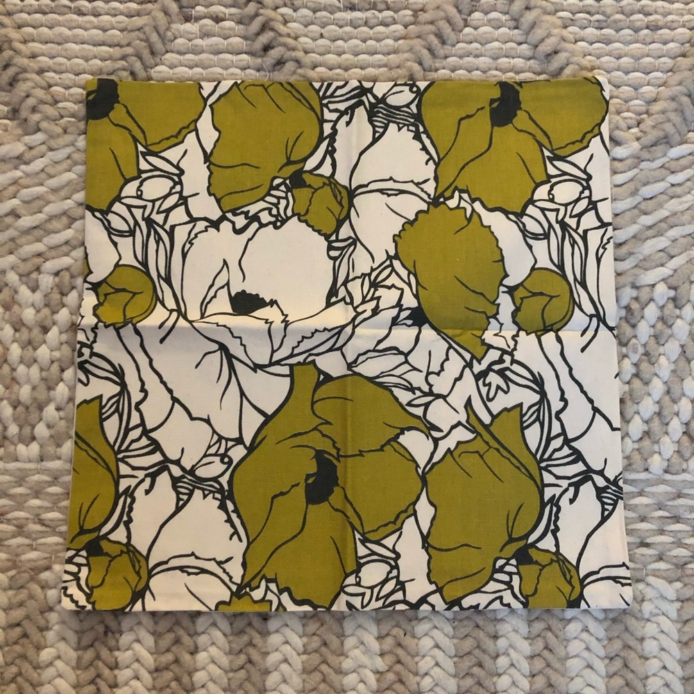 4 pillow covers NEW